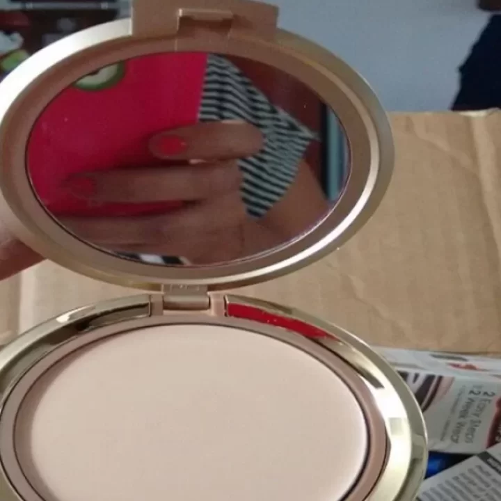 Polvo compacto Milani