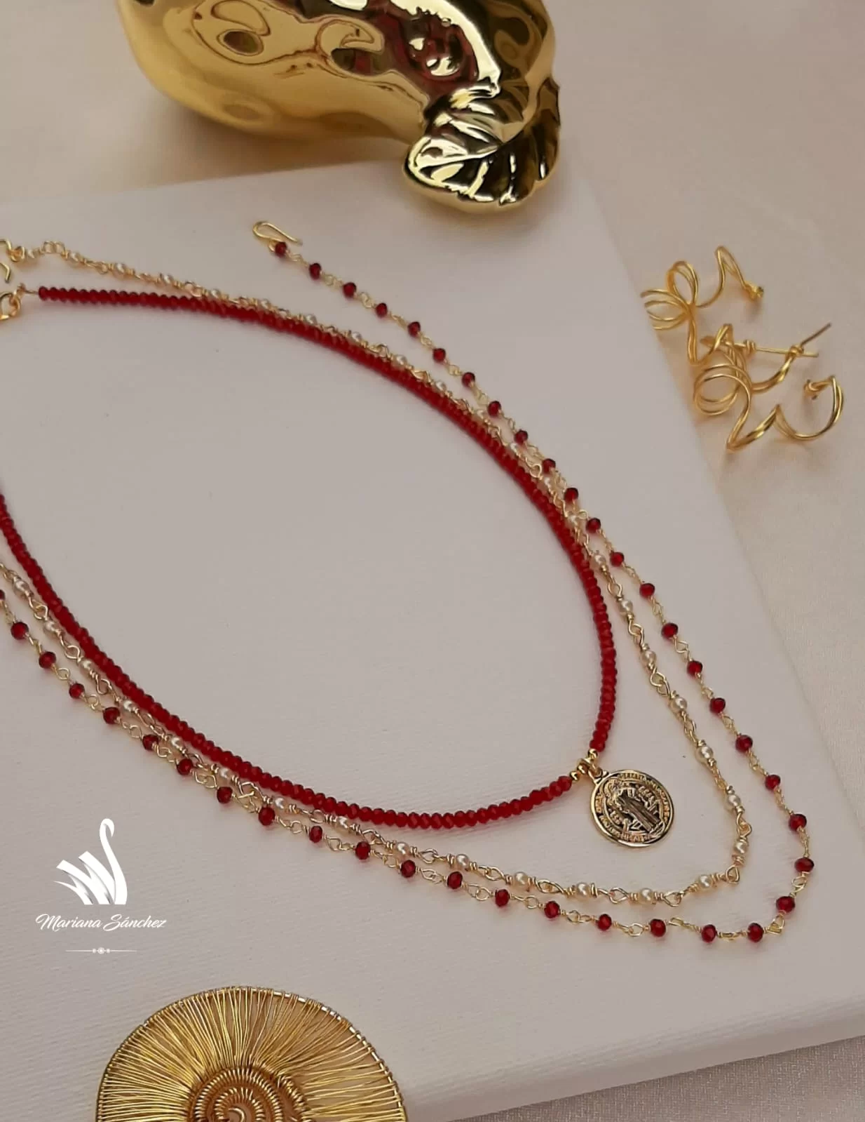 Collares