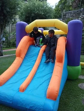 Imagen de ALQUILER DE COLCHONES INFLABLES