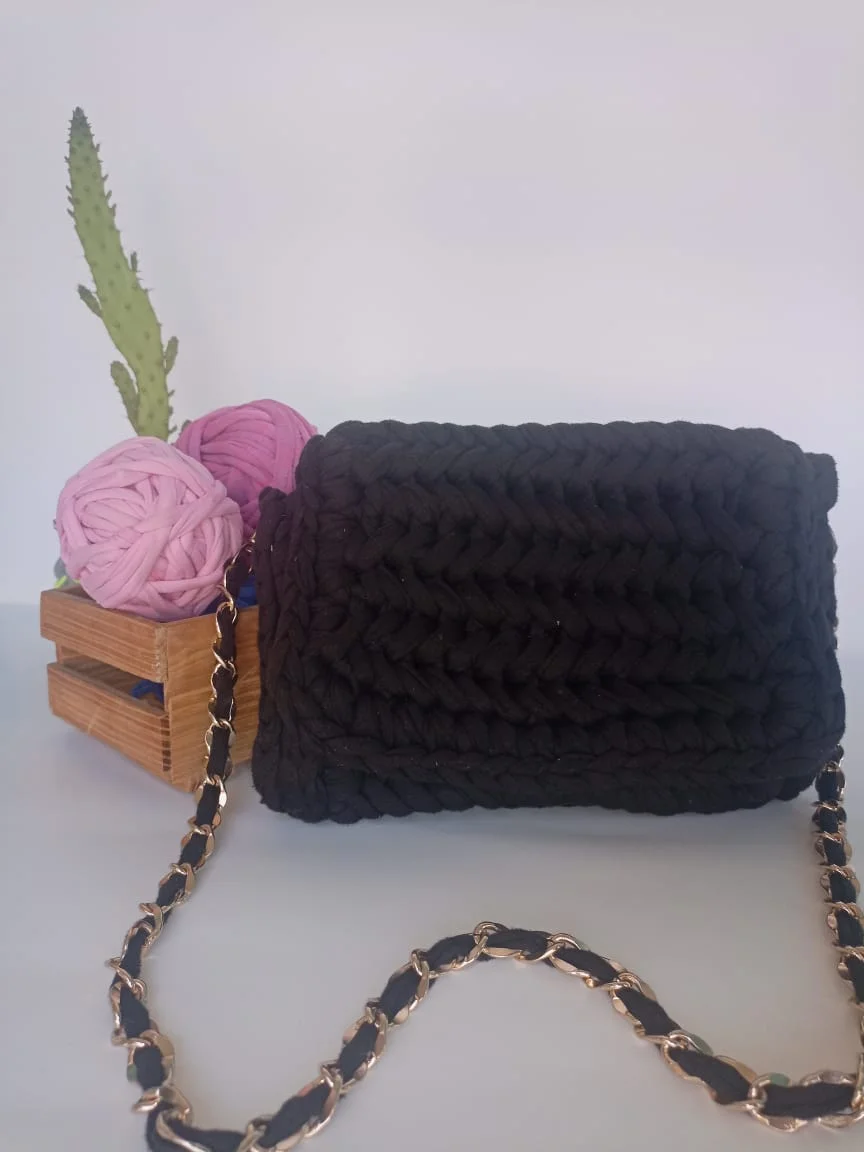 Imagen de Carteras tejidas a crochet con Trapillo 🧶