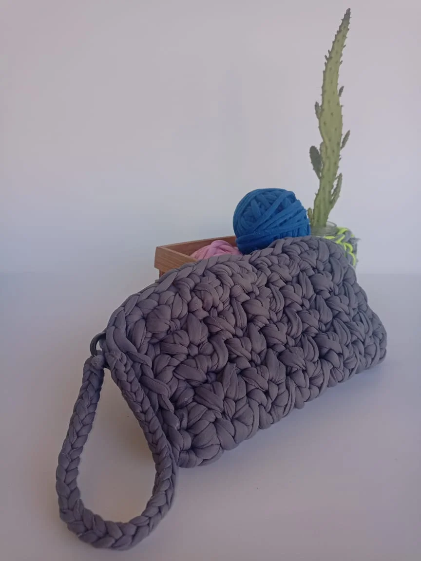 Imagen de Carteras tejidas a crochet con Trapillo 🧶