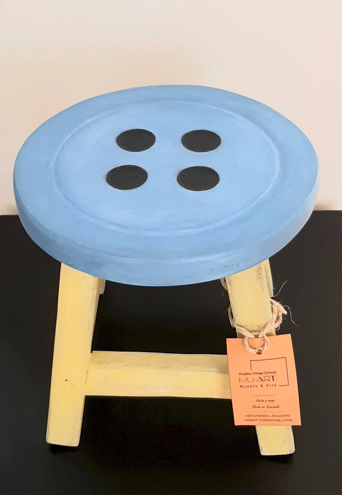Imagen de Banquito taburete mini vintage