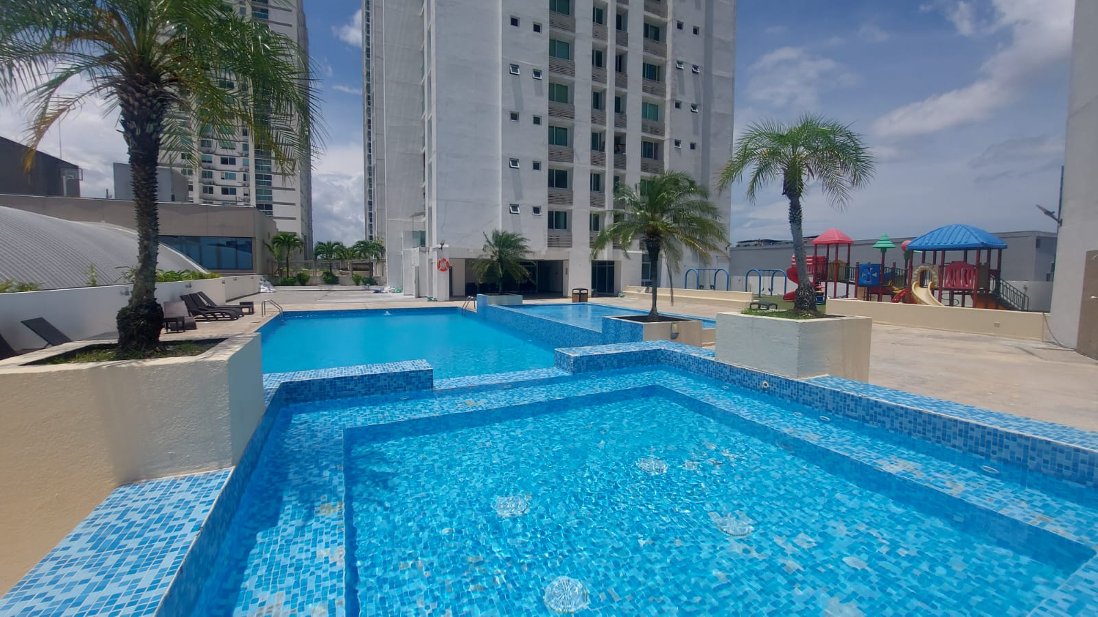 ALQUILER O VENTA DE APTO EN KINGS PARK CONDADO DEL REY